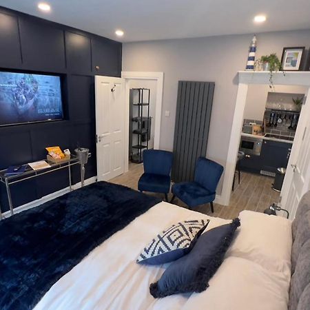 Apartamento The King'S Parlour Whitehead Exterior foto